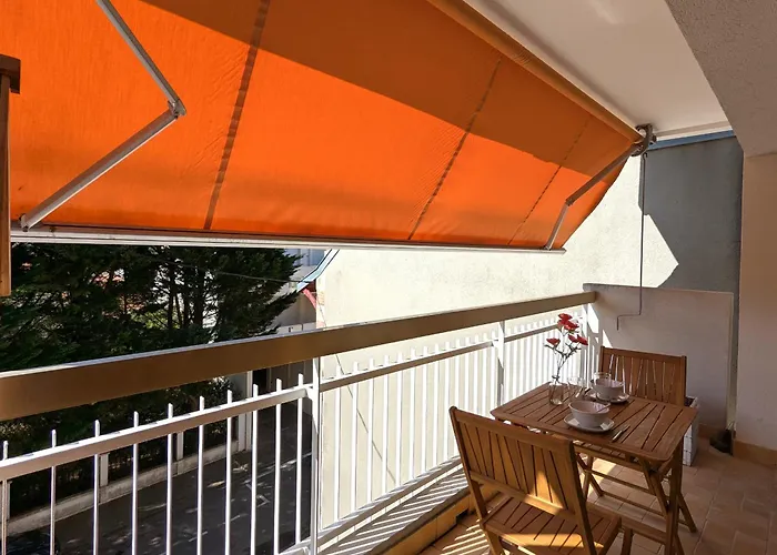 - Lumineux Avec Balcon Et Wifi, Proche - Fr-1-420-97 *